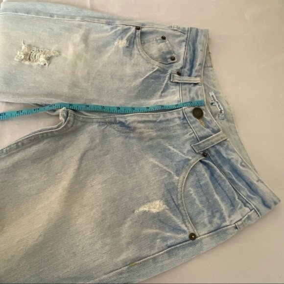 Green Label Relaxing Distressed denim - Picture 7 of 10